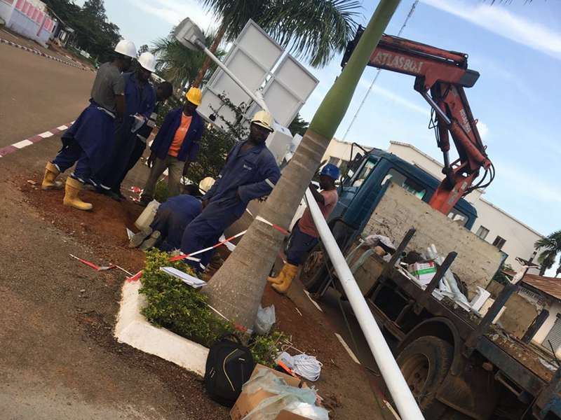 Lifting The Pole Of Solar Street Light